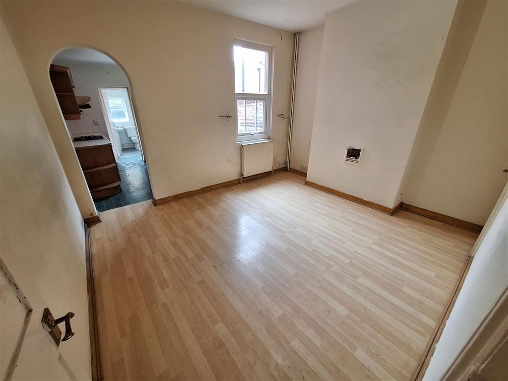 Property photo 3 of 10 20251002_105342.Jpg