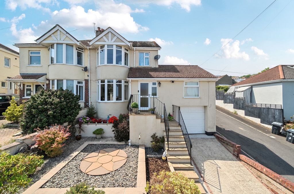 Property photo 1 of 26 1467570-1-6A39684...