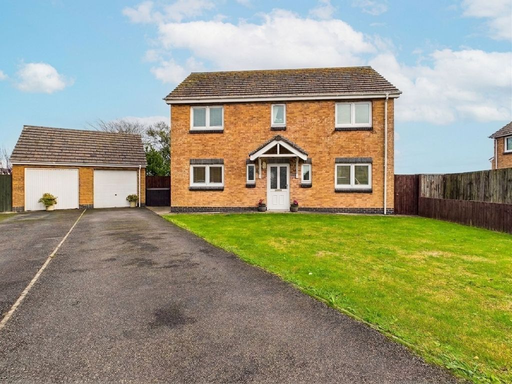 Property photo 1 of 42