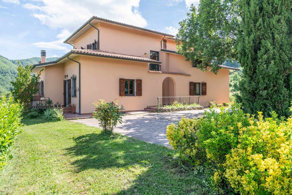 Property photo 2 of 30