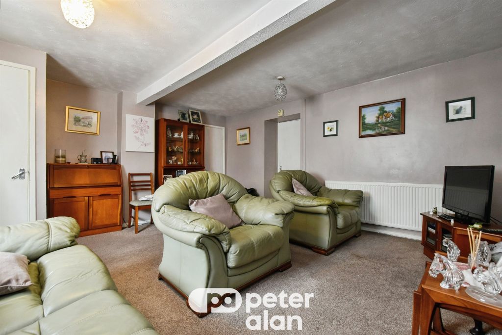 Property photo 2 of 23