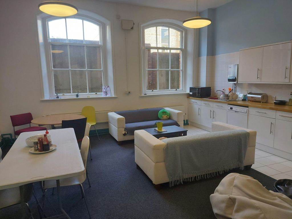 Property photo 3 of 3 Staff Room.Jpg