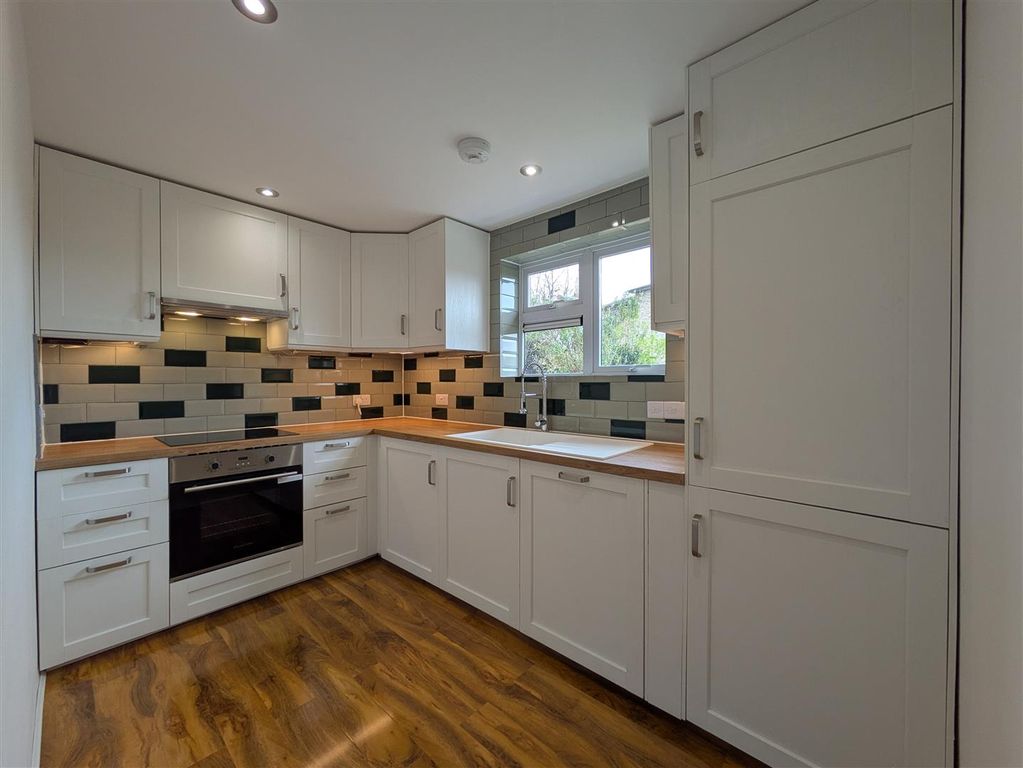 Property photo 2 of 13 Photo 2.Jpg