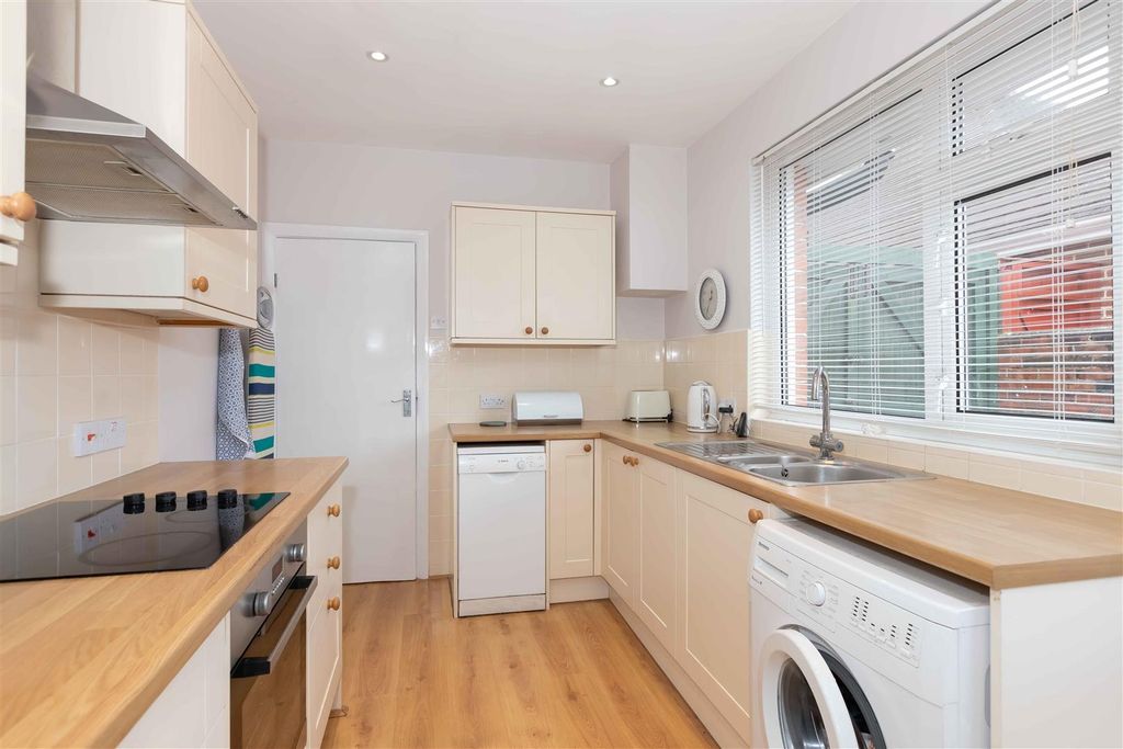 Property photo 2 of 14 Wiston-8.Jpg