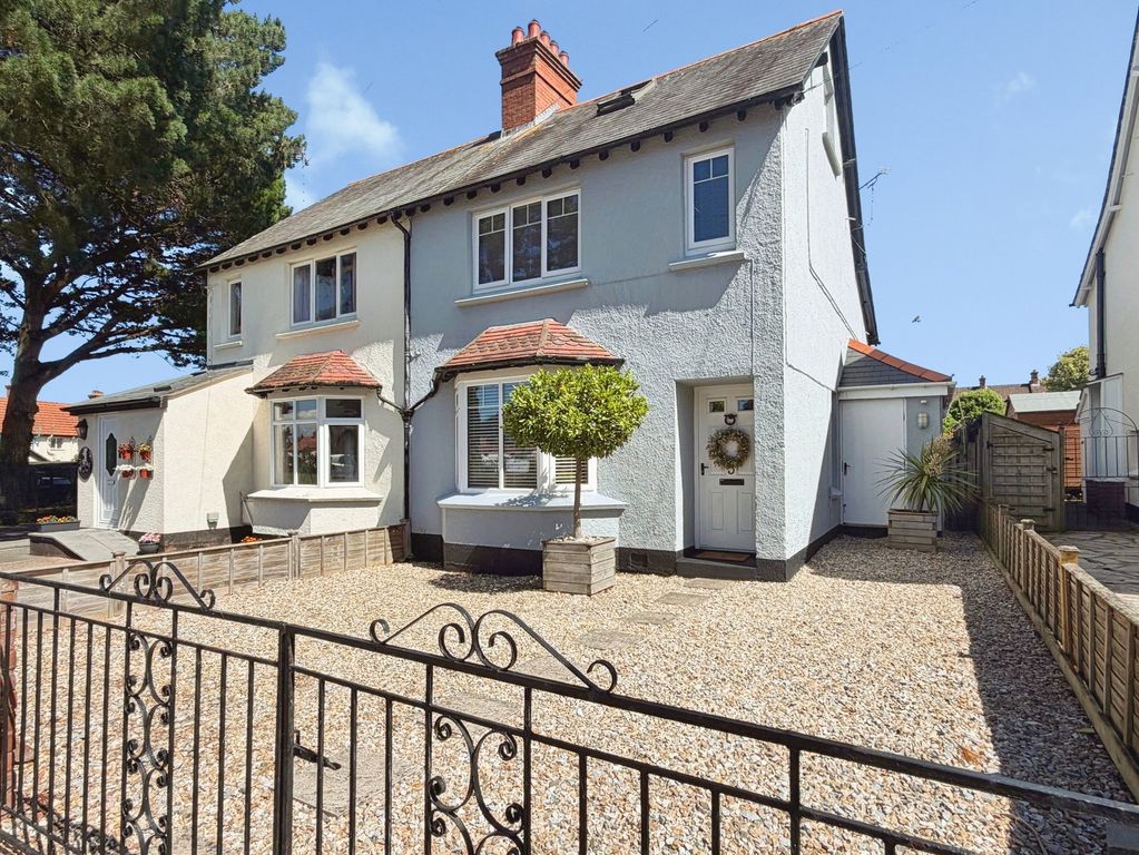 Property photo 1 of 42