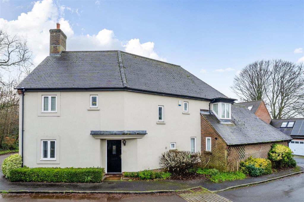 Property photo 1 of 20 Front Aspect