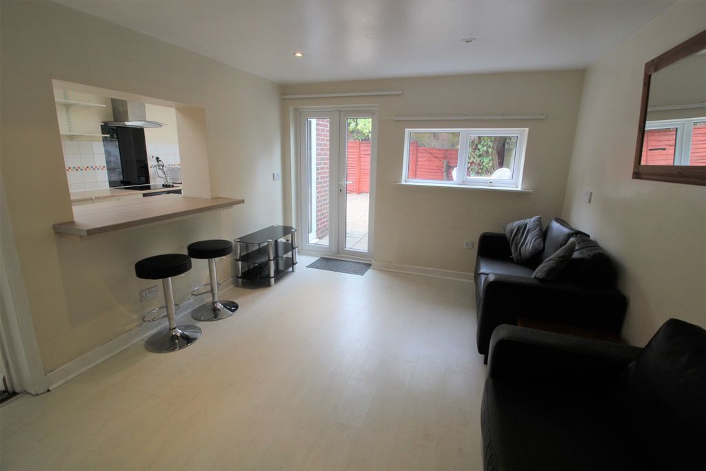 Property photo 3 of 10 Img_5584.Jpg