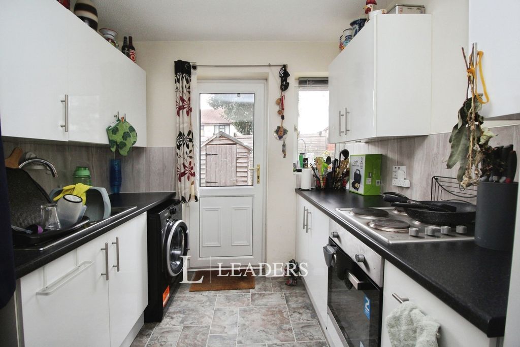 Property photo 3 of 9 Pbox-Img.Jpg