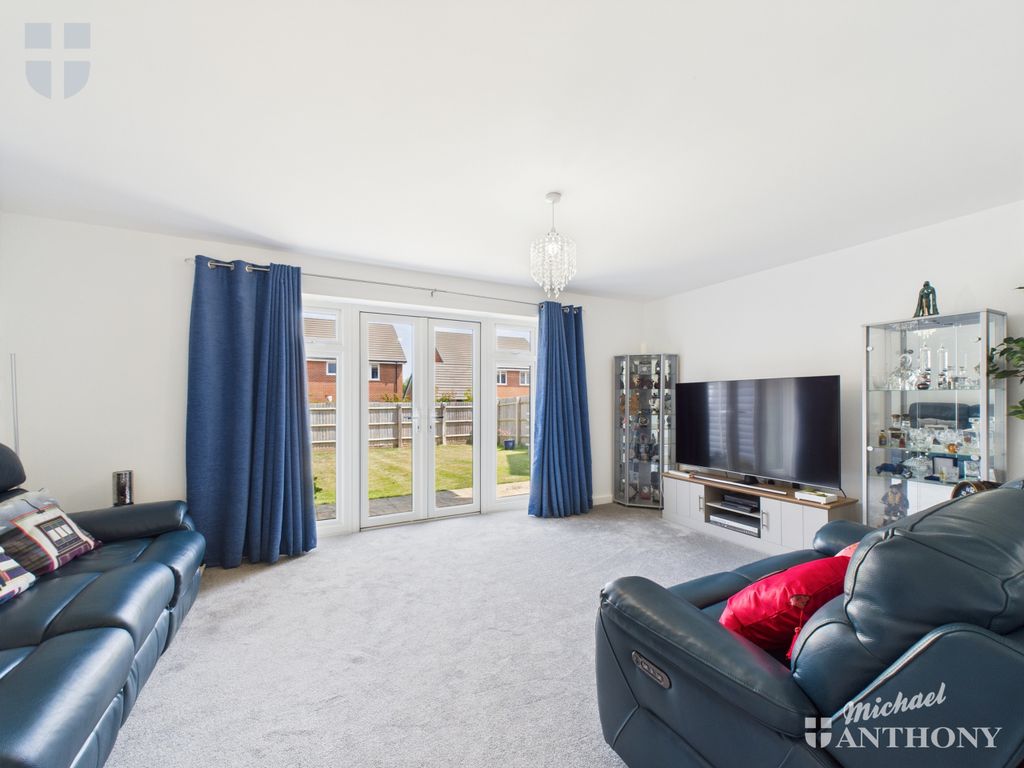 Property photo 2 of 15 Cam03218G0-Pr0689-Still005