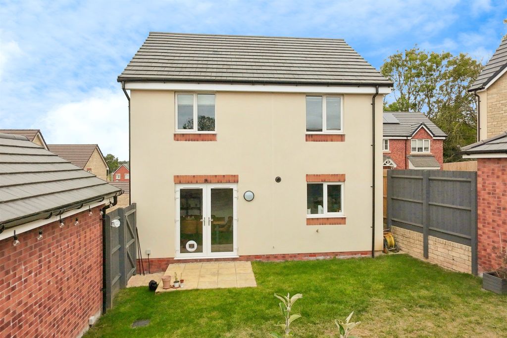 Property photo 3 of 17