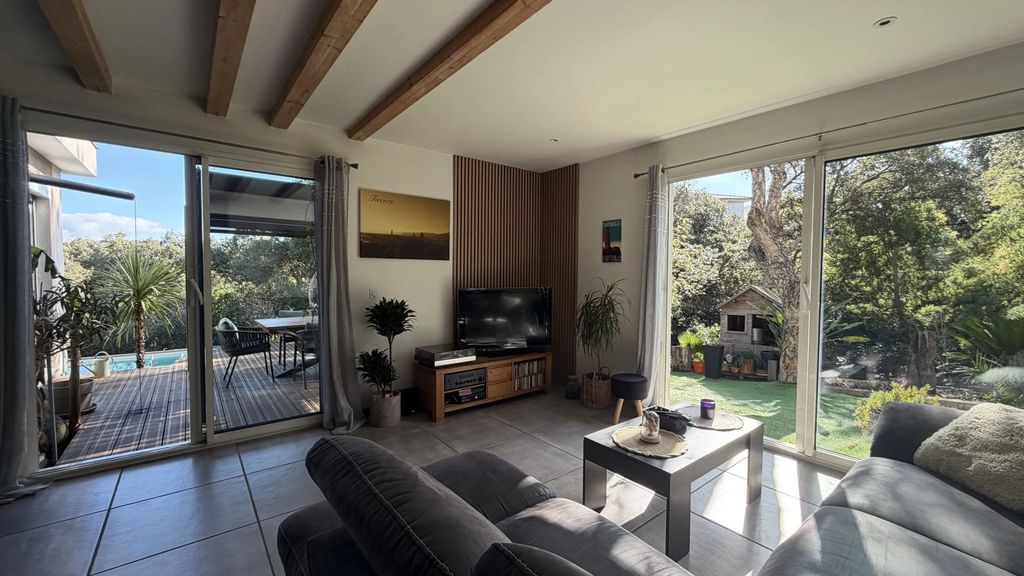 Property photo 3 of 26