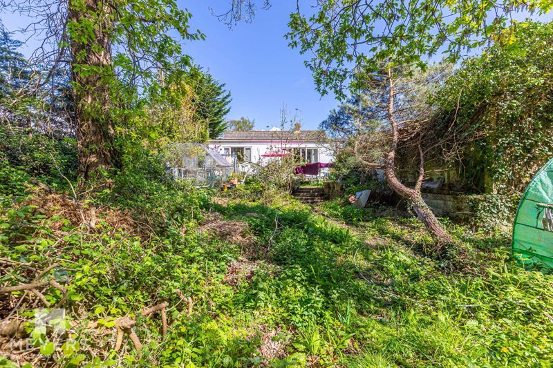 Property photo 3 of 23 Photo 12