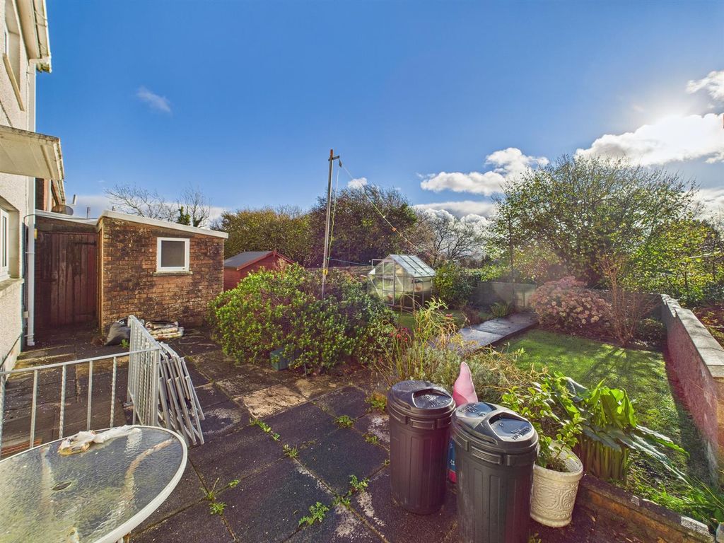 Property photo 3 of 18 Cam04045G0-Pr0044-Still019.Jpg