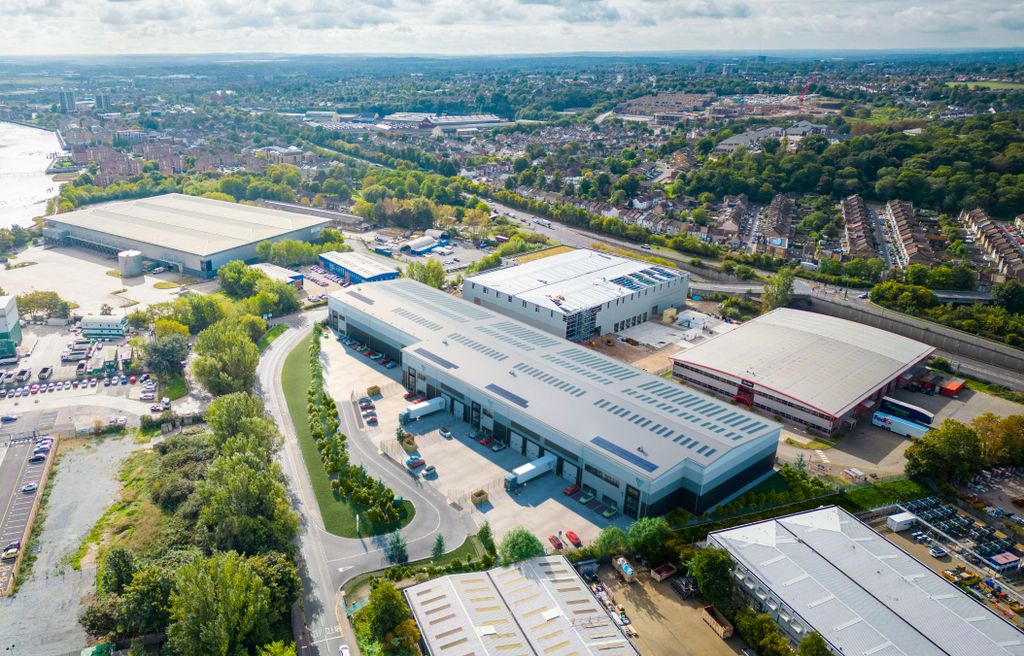 Property photo 3 of 3 226041_Im02_F01_M.Jpg