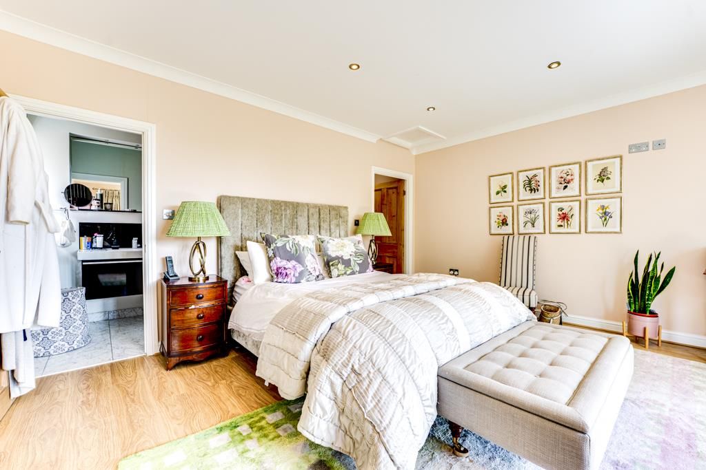 Additional image 31 of 5 bed detached house for saleNorthampton Road, Kettering NN15