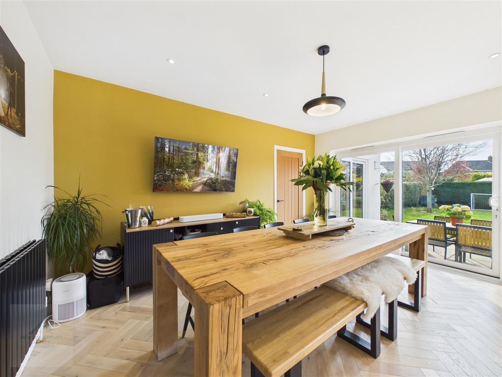 Property photo 2 of 28 Open Plan Kitchen / Dining