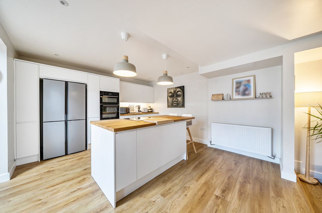 Property photo 3 of 32 1458371-5-6A04Ae3...