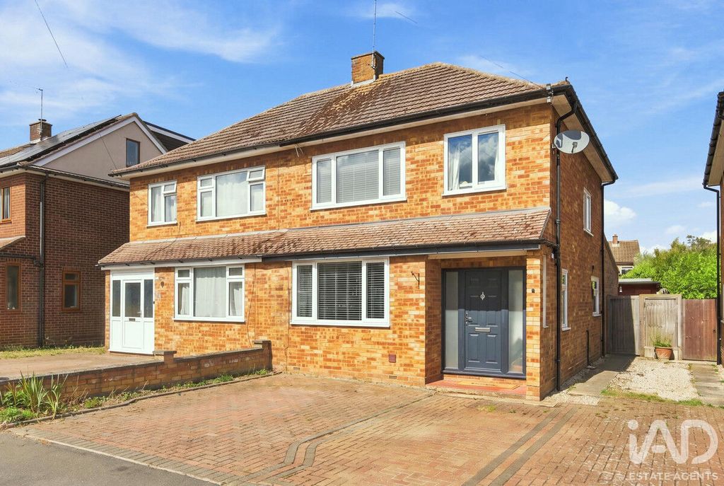Property photo 1 of 31