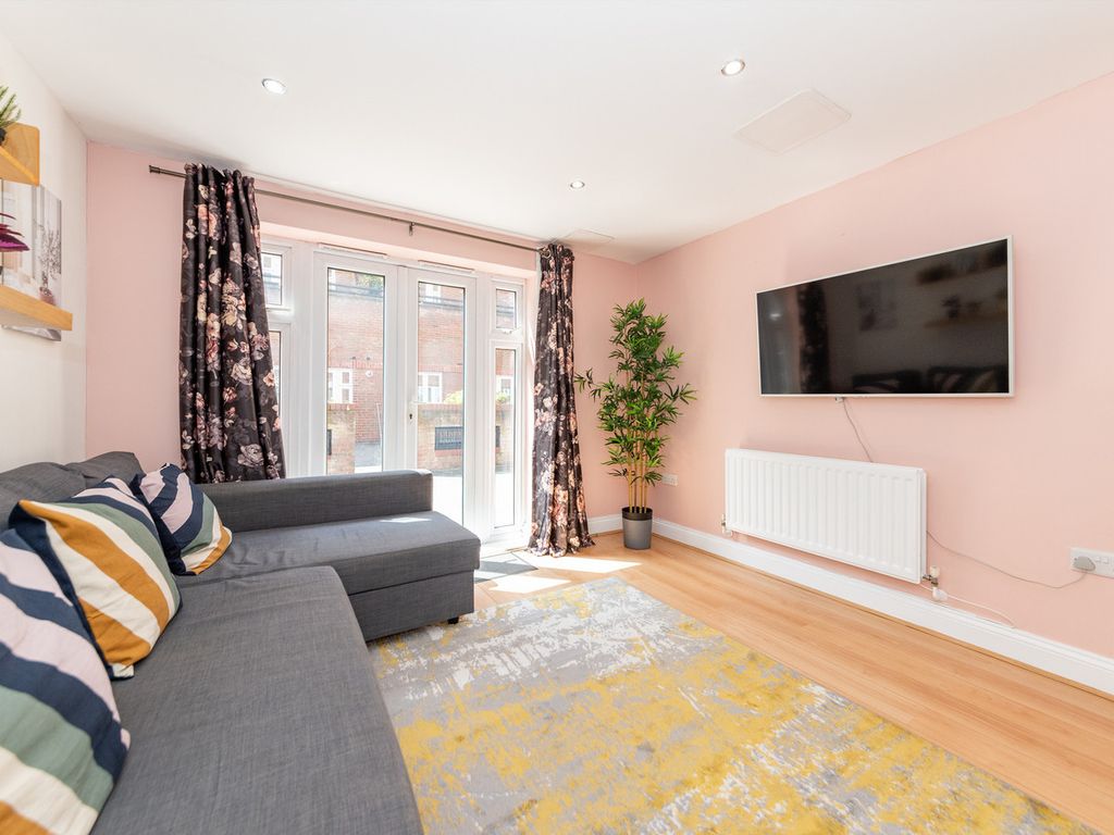 Property photo 3 of 17