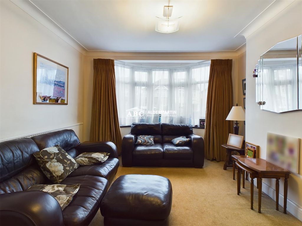 Property photo 2 of 24
