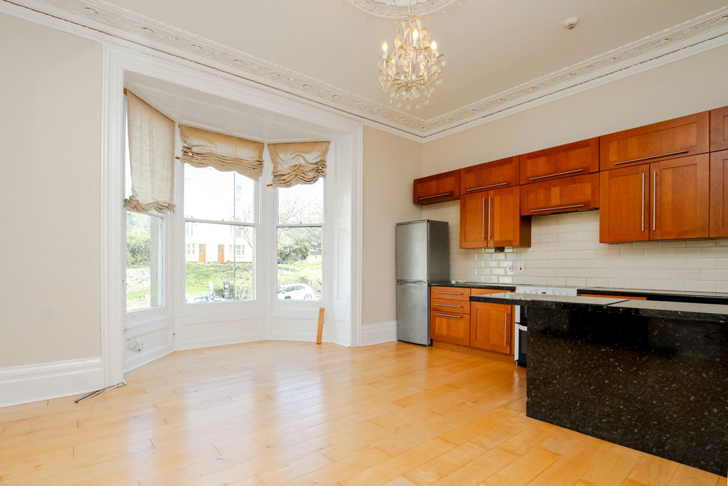 Property photo 1 of 7 1
