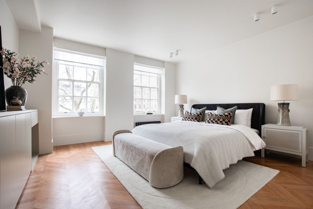 Property photo 2 of 14 Lowndes Square 45, Flat 7, Sw1X 9Jt (294 Of 655)-E