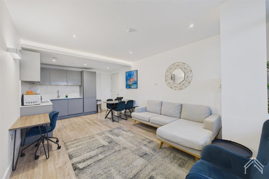 Property photo 1 of 11 Cam02700G0-Pr0432-Still003.Jpg