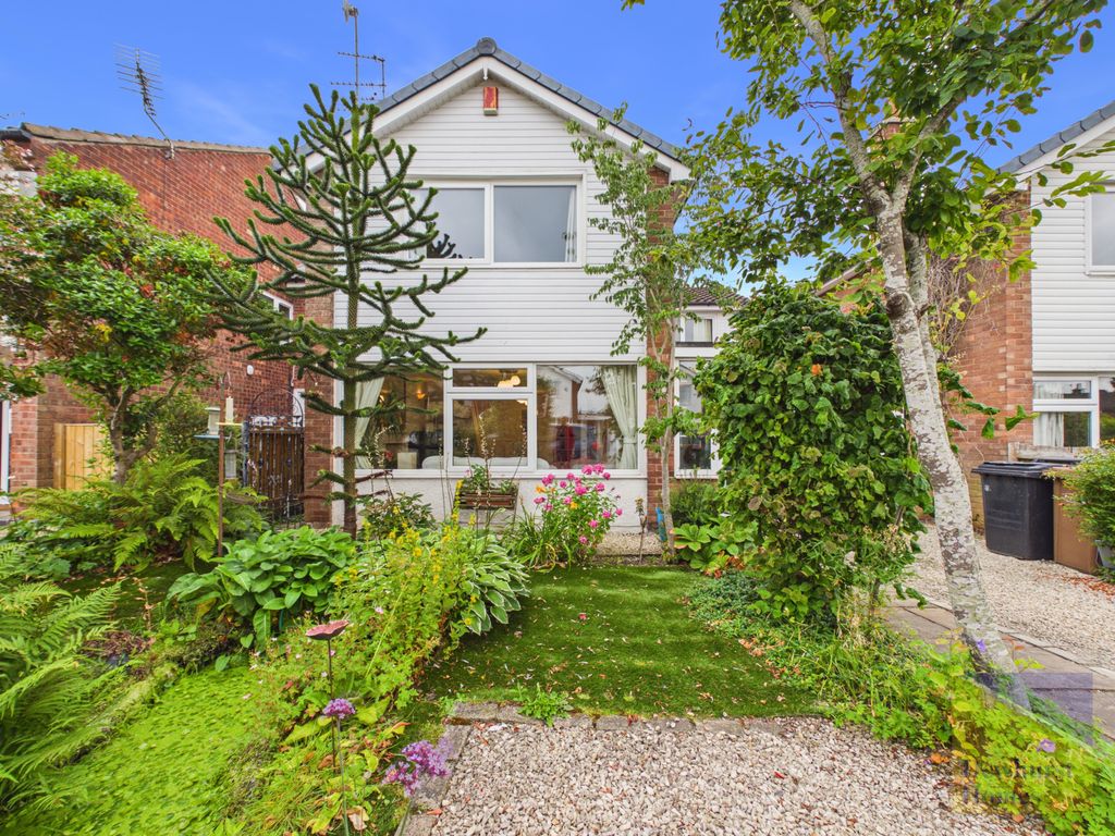 Property photo 1 of 28