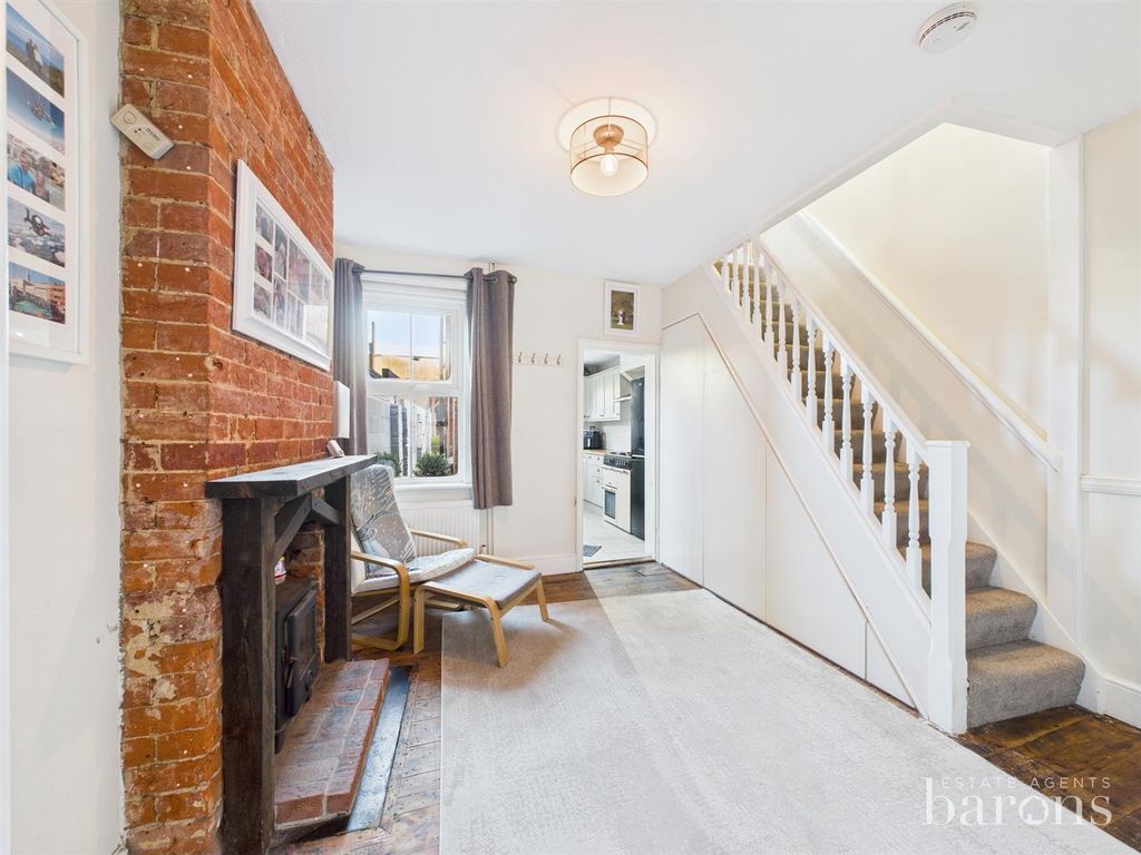 Property photo 3 of 15 Cam05500G0-Pr0112-Still011.Jpg