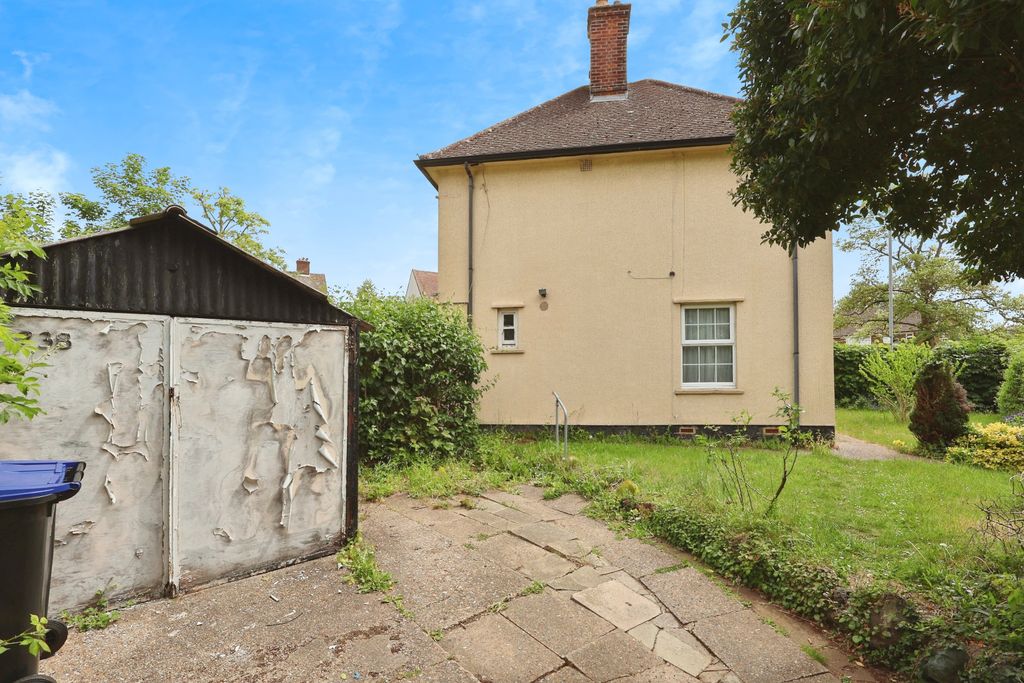 Property photo 2 of 13