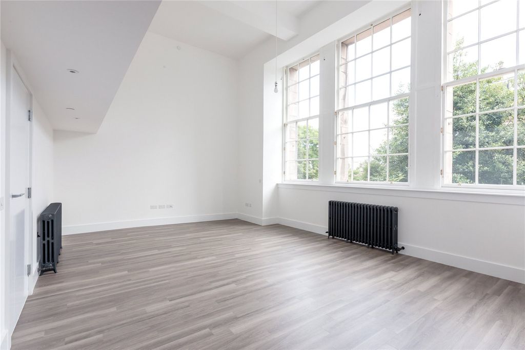 Property photo 2 of 13 Picture No. 08