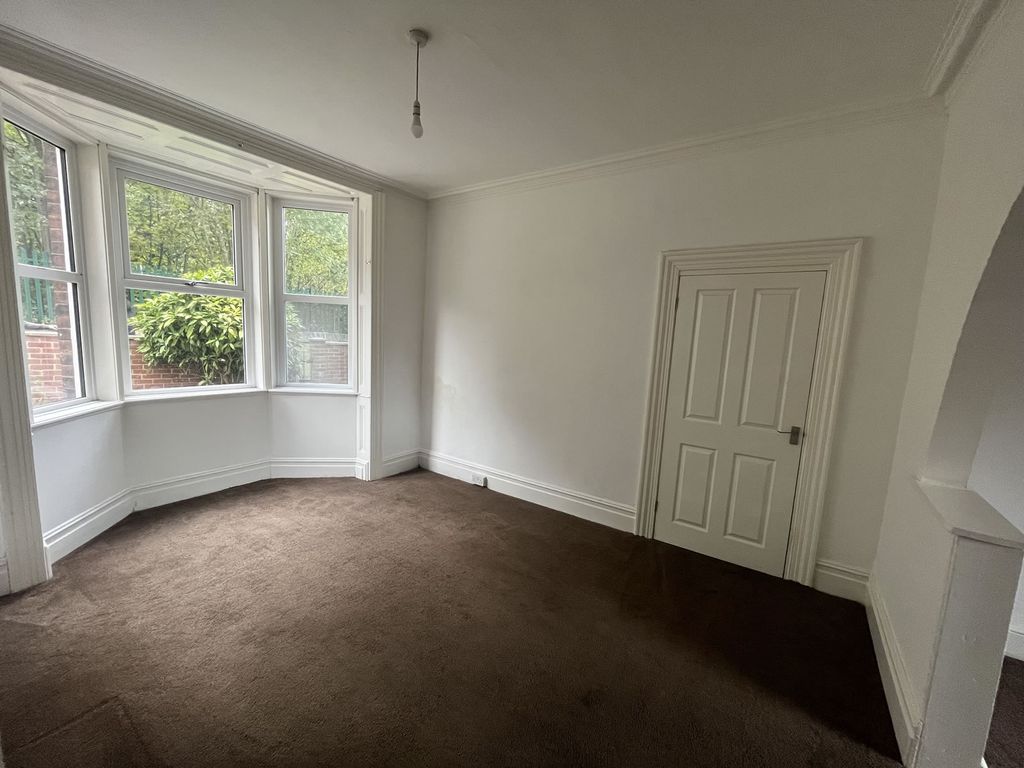 Property photo 3 of 21 Southview Img_1461.Jpg