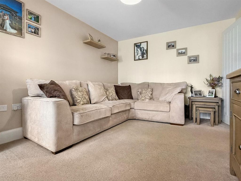 Property photo 3 of 20 Img_2149.Jpg