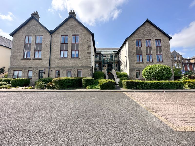 Property photo 1 of 10 External