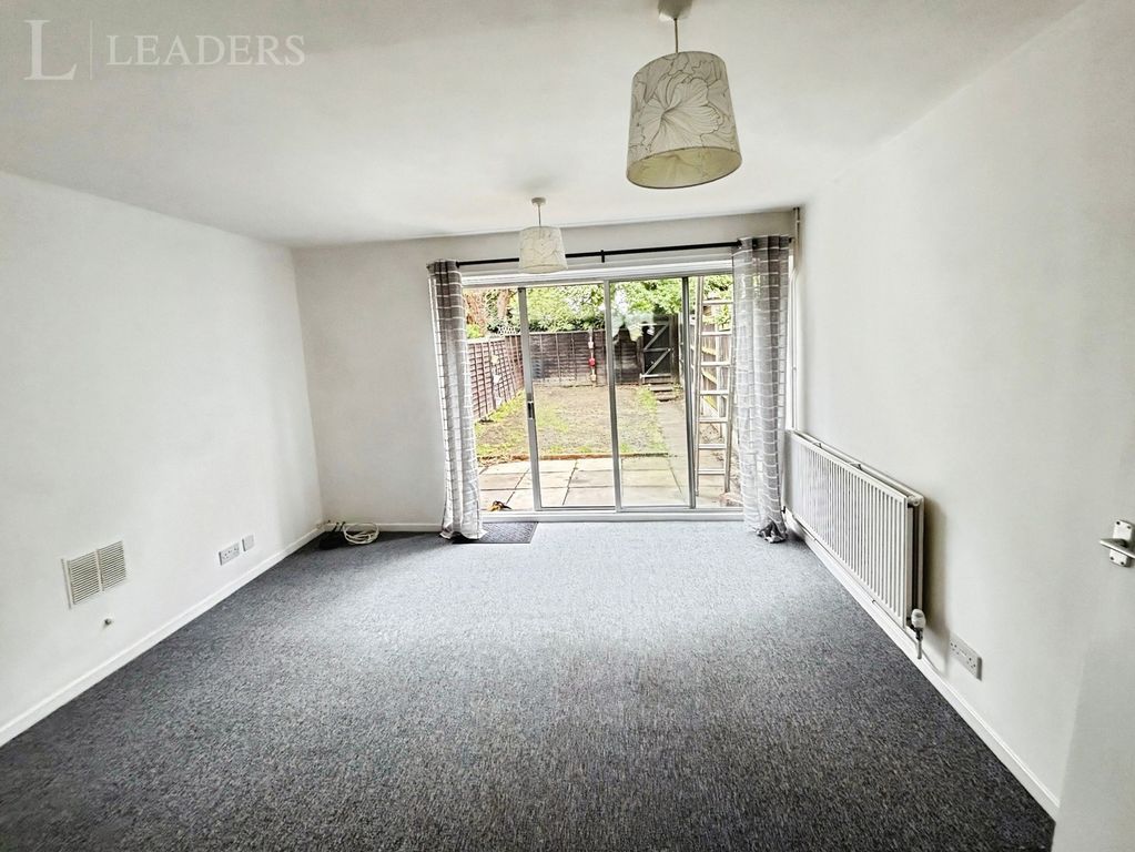 Property photo 3 of 11 Pbox-Img.Jpeg