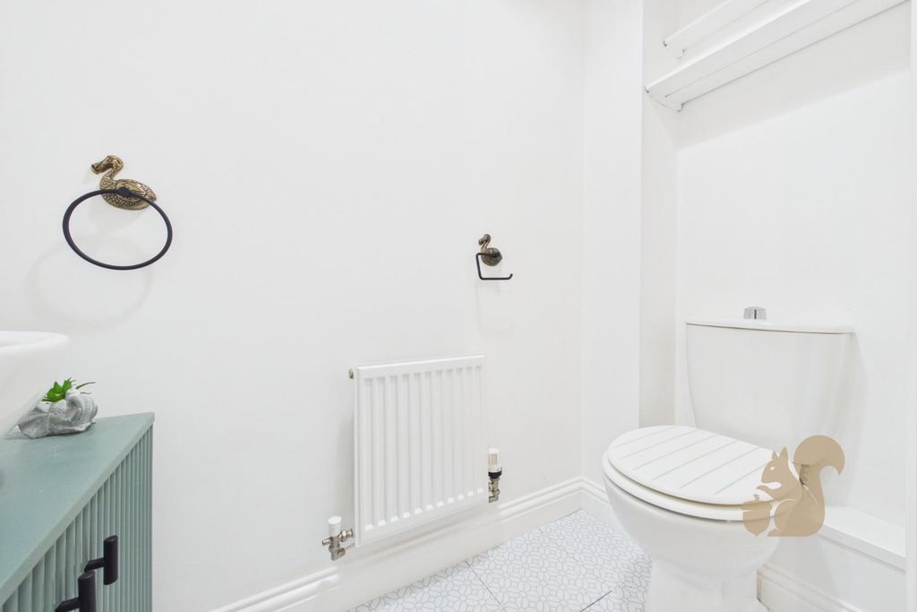 Property photo 2 of 15 Cam01254G0-Pr0479-Still001.Jpg