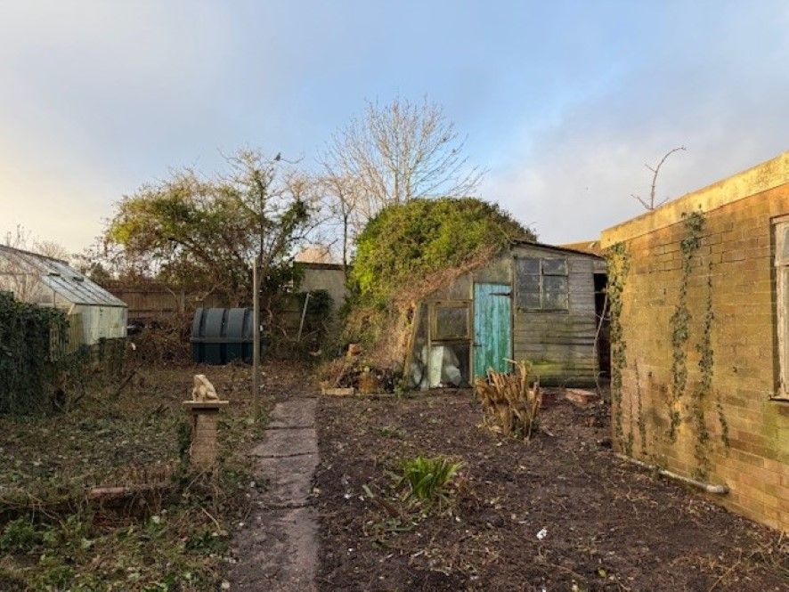 Property photo 2 of 8