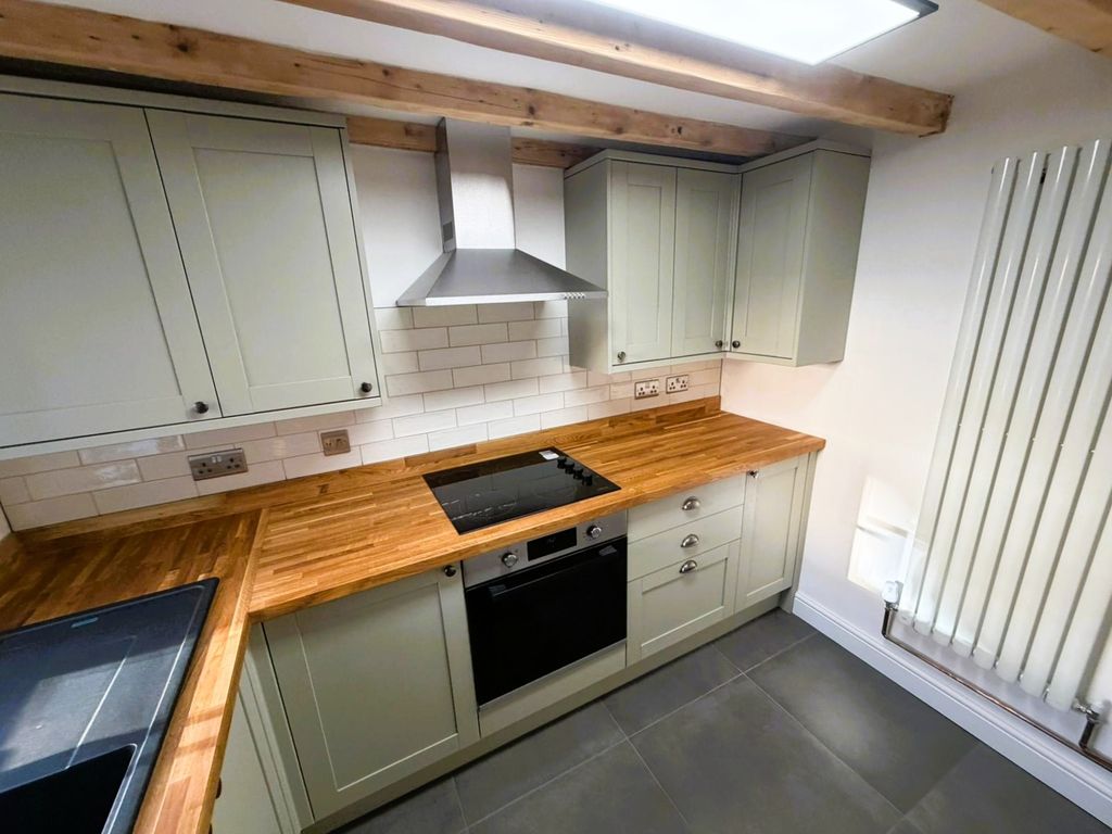 Property photo 3 of 14 Photo 14