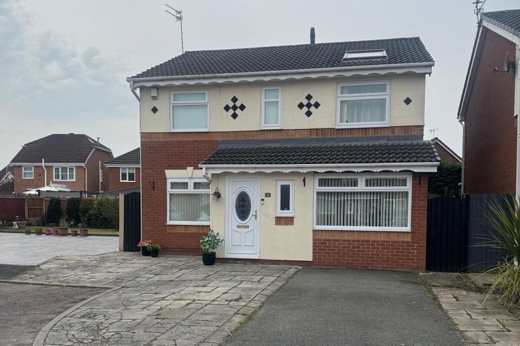 Property photo 1 of 17