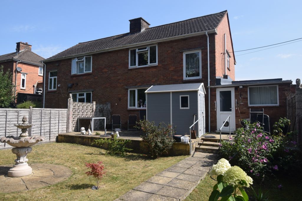 Property photo 1 of 15 External
