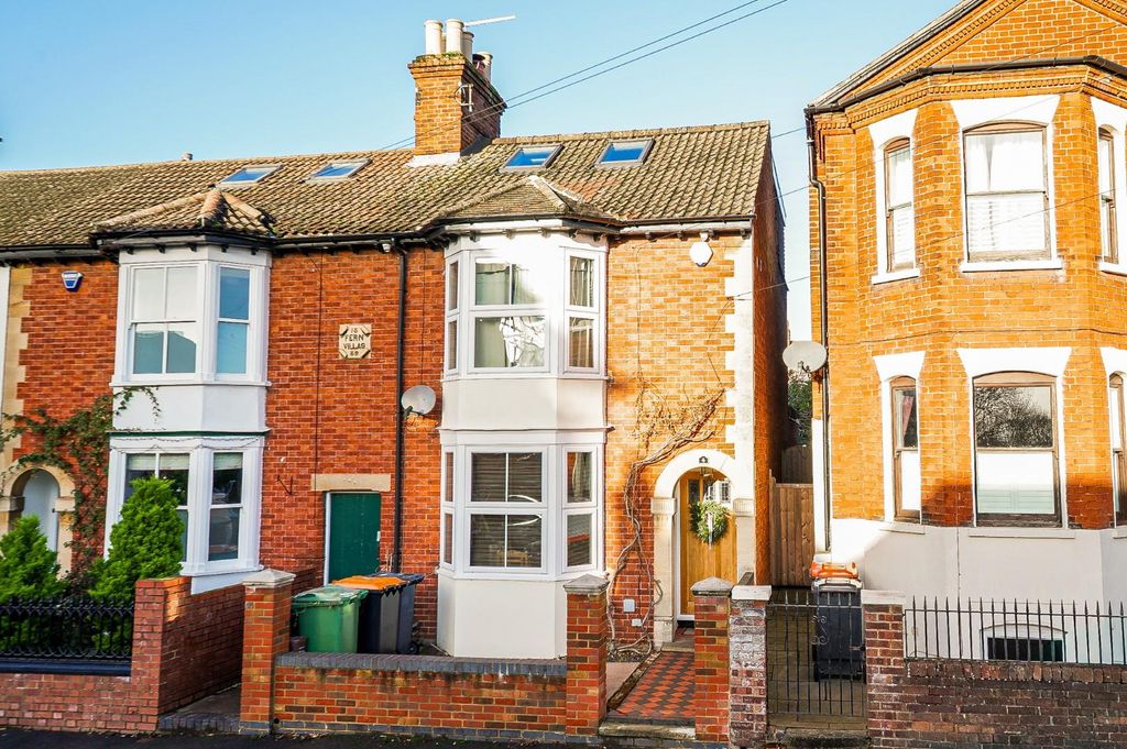 Property photo 1 of 27