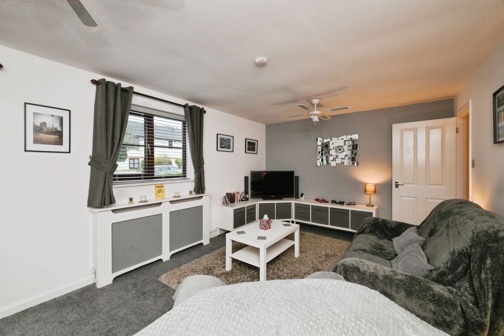 Property photo 2 of 24