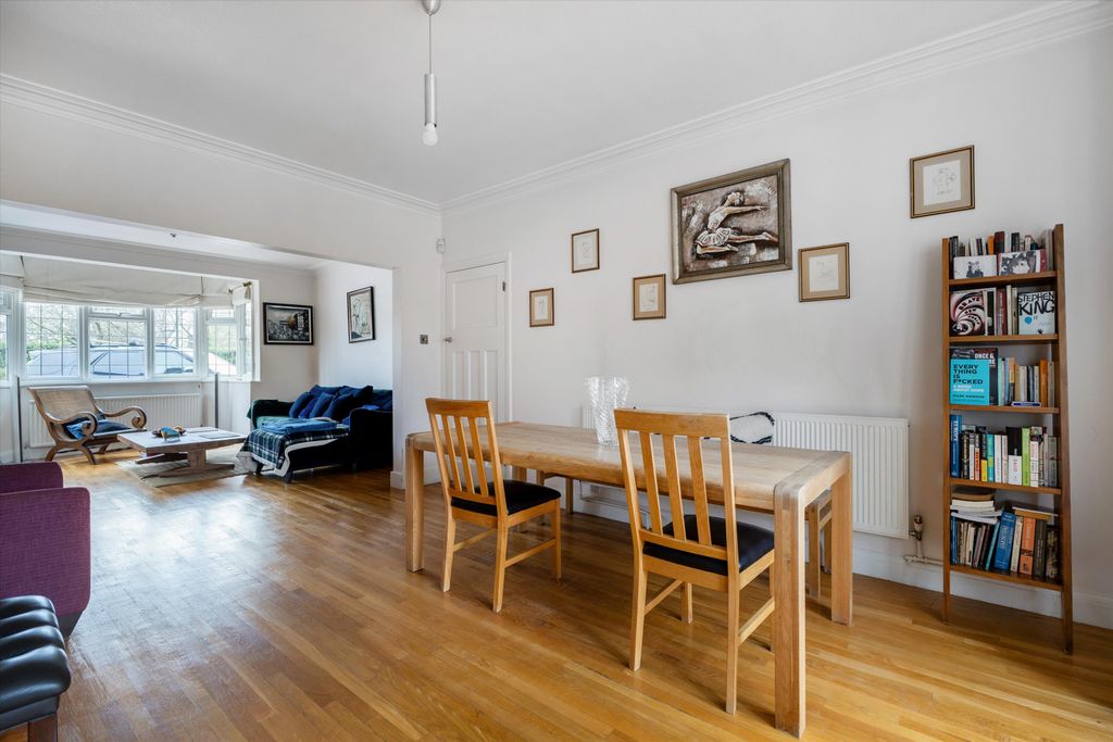 Property photo 3 of 13 Image