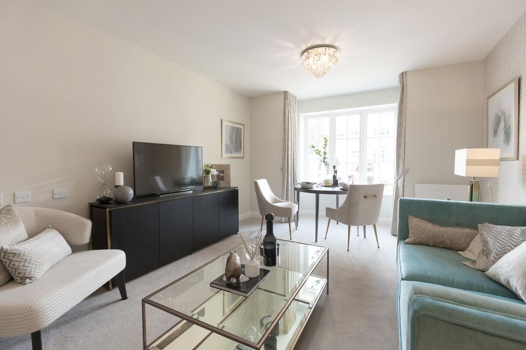 Property photo 1 of 15 Show Home Living Room