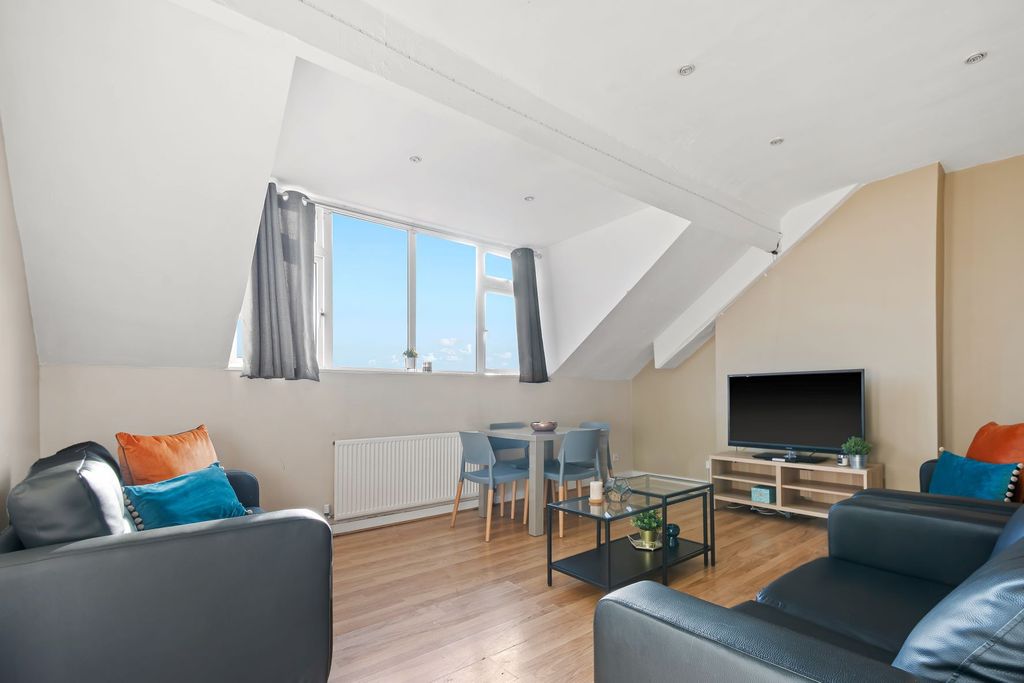 Property photo 2 of 10 Property Photo