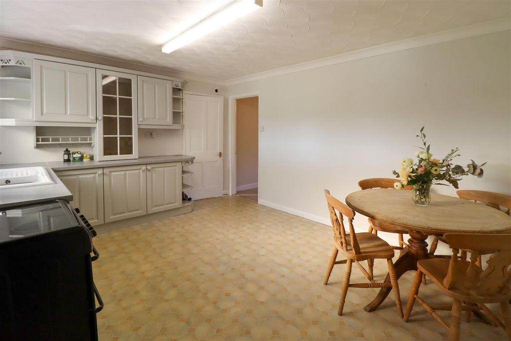 Property photo 3 of 18 Img_4075.Jpg