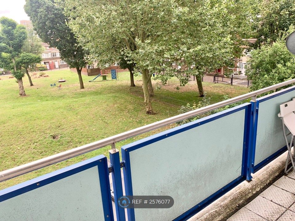 Property photo 2 of 11 Balcony