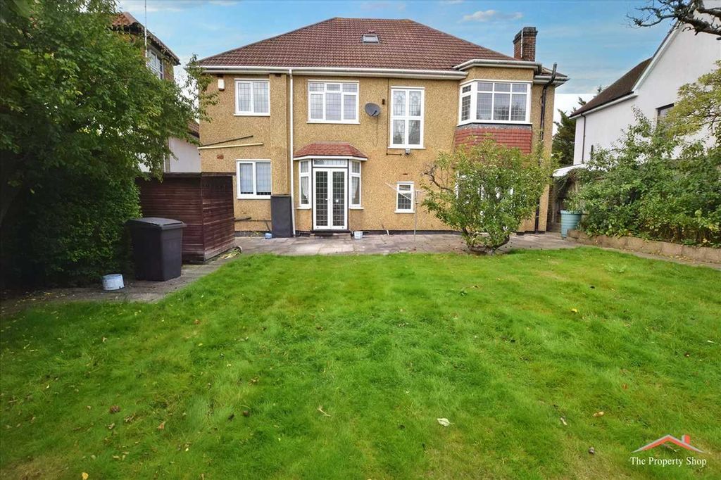 Additional image 15 of 5 bed detached house for salePenshurst Gardens, Edgware HA8