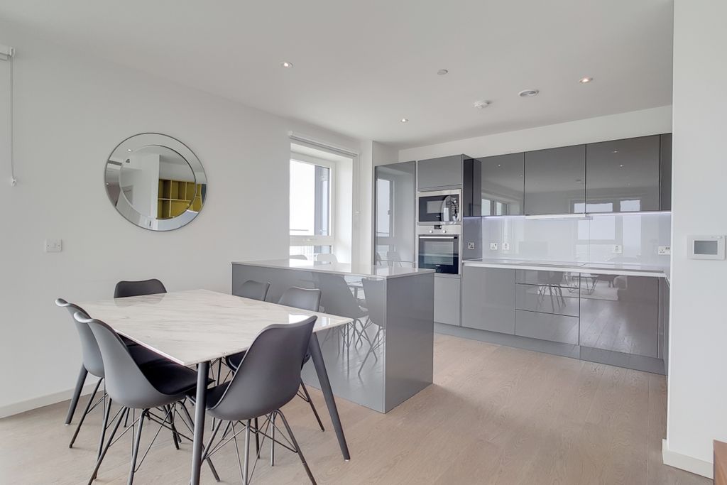 Property photo 3 of 23 6_Kitchen_Recepti...