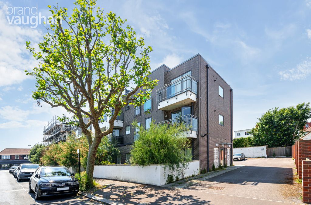 Property photo 1 of 11 External